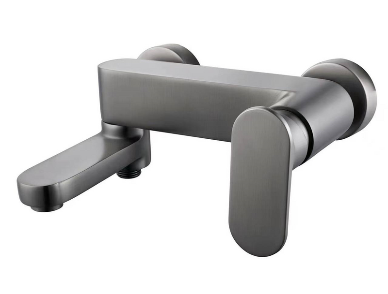 Bath Mixer with Swivel Spout