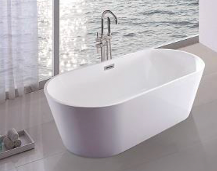 Free Standing Bathtub c/w Waste - White