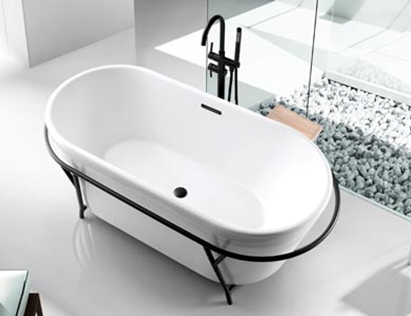 Free Standing Bathtub c/w Iron Frame