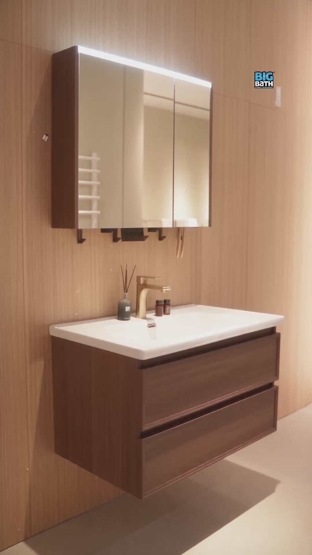 Solid Wood Basin Cabinet Set video [src:file:BB_MONTANAAsthetic_MNC-22094.mp4]