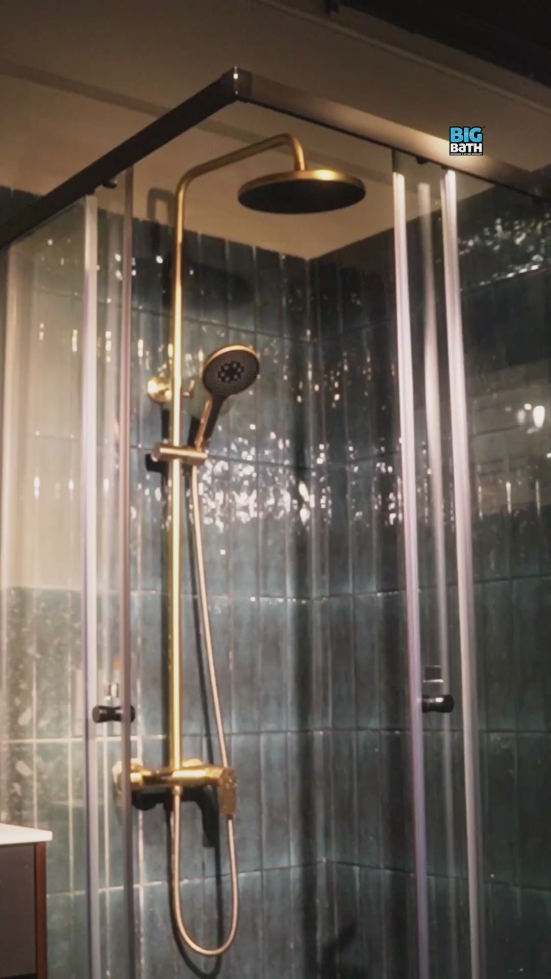 Exposed Shower Set - Matte Gold video [src:file:BB_VeloraEBSAsthetic_EBS-15668-GD.mp4]