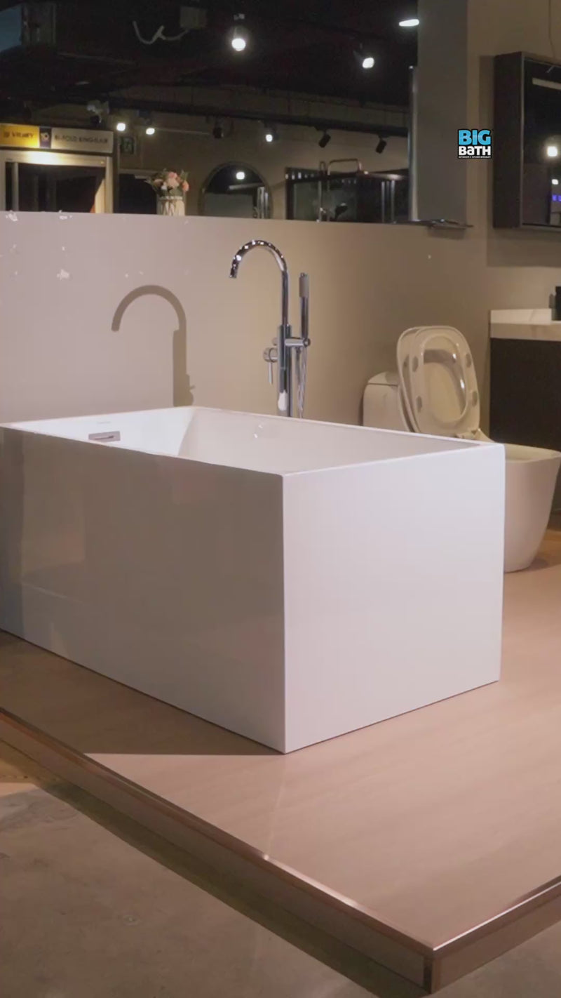 Free Standing Bathtub c/w Waste - White video [src:file:BB_QuadraBathTubAsthetic_FSB-18367-WW.mp4]